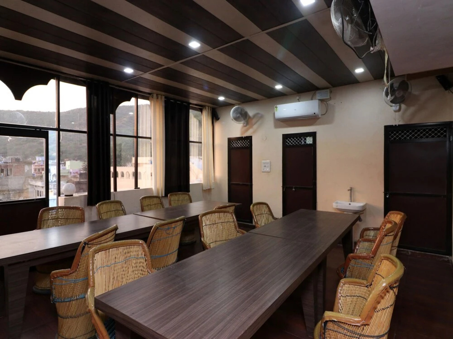 OYO 24145 Haveli Amar Niwas