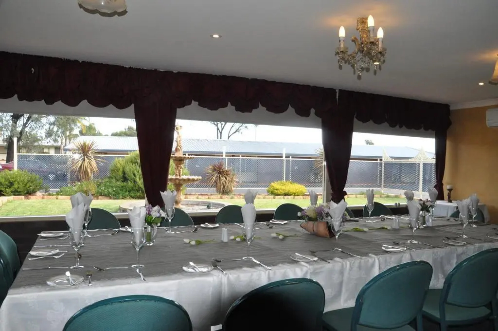 Parkview Motor Inn Parkes