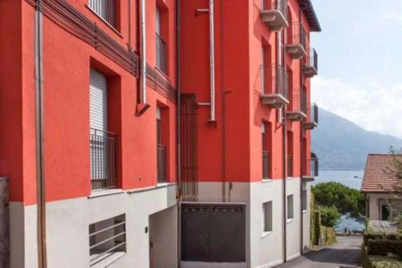 CasaCamelia 35, 3 BDRM with view Lake Como