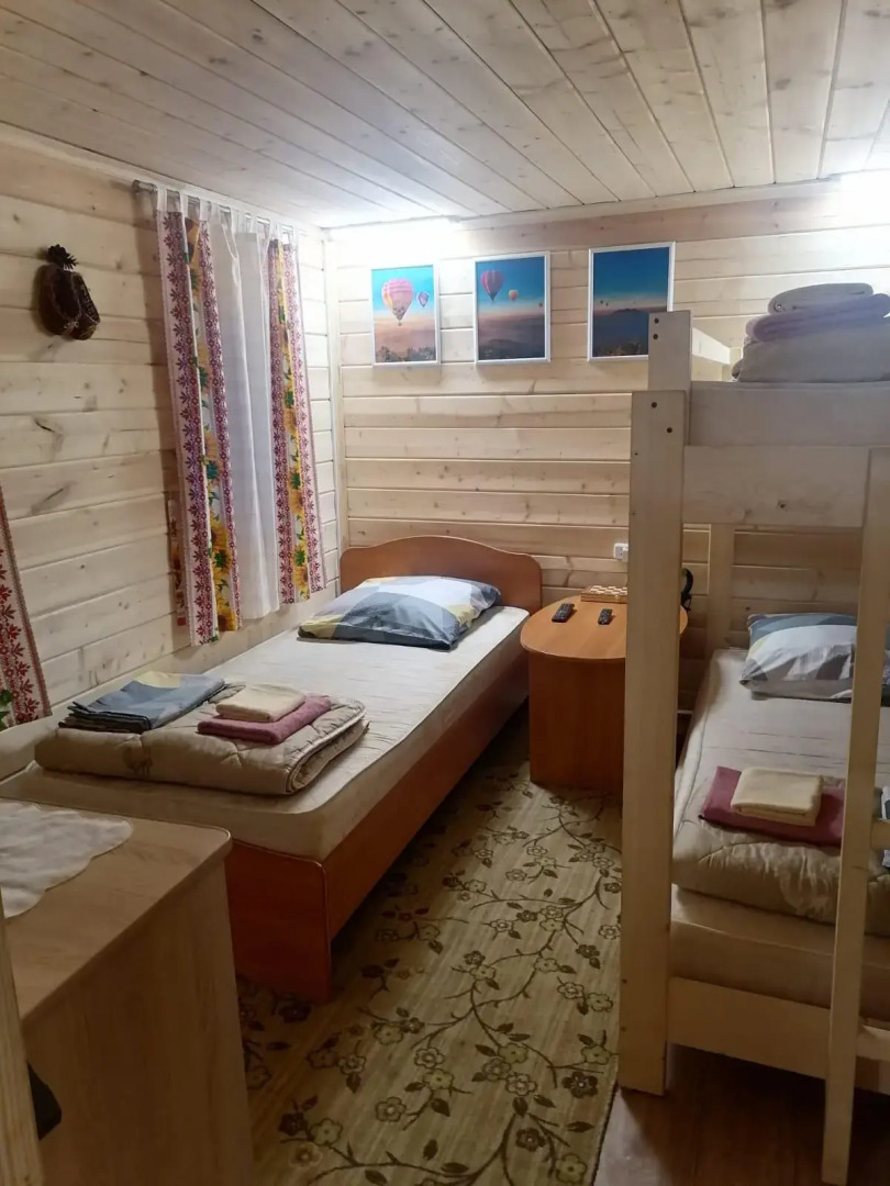 Дом у берёз и сосен