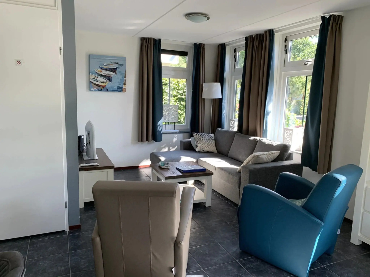 Radiant House Around Beach With Garden in Schoorl