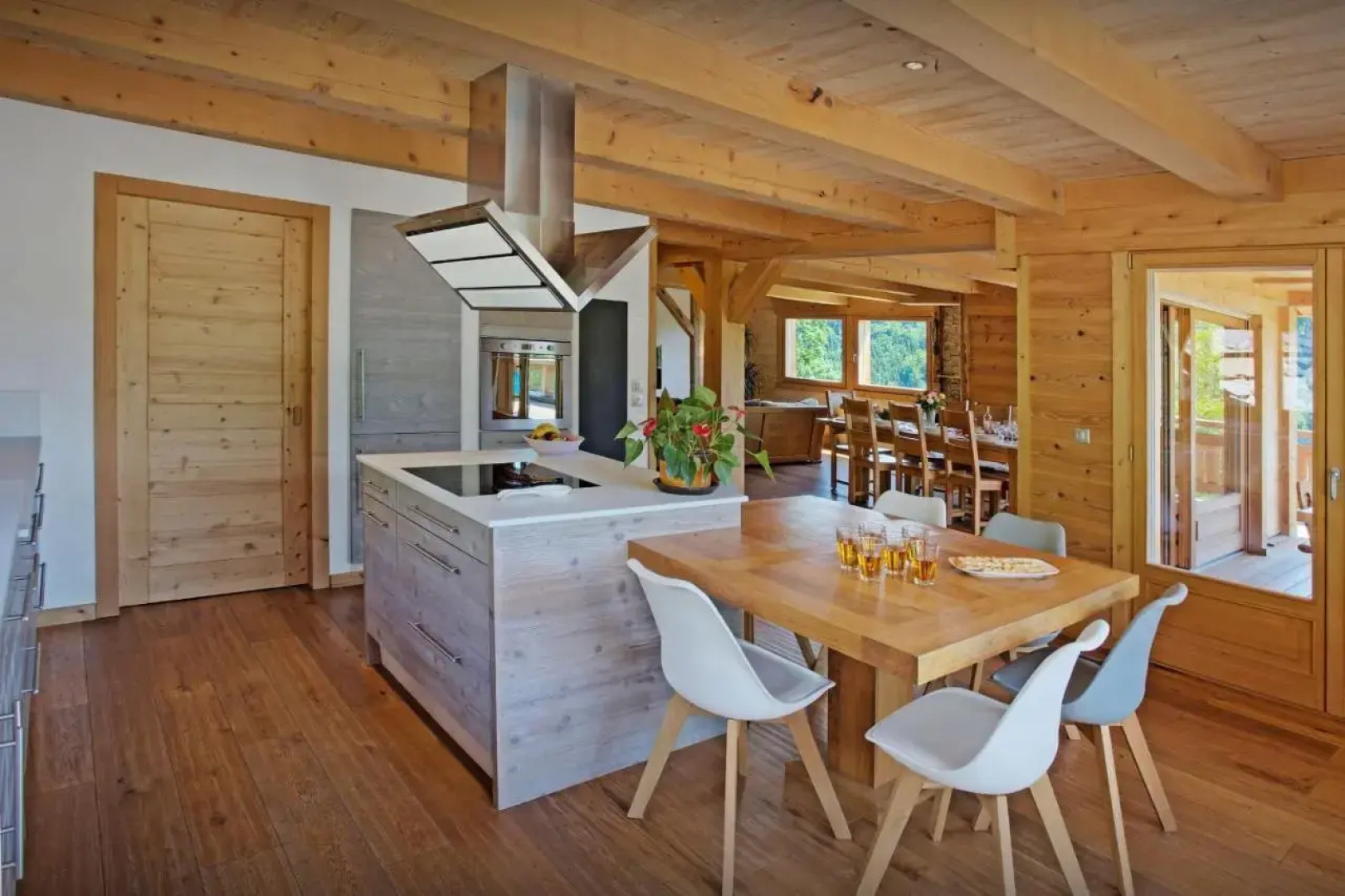 Lodge La Source OVO Network