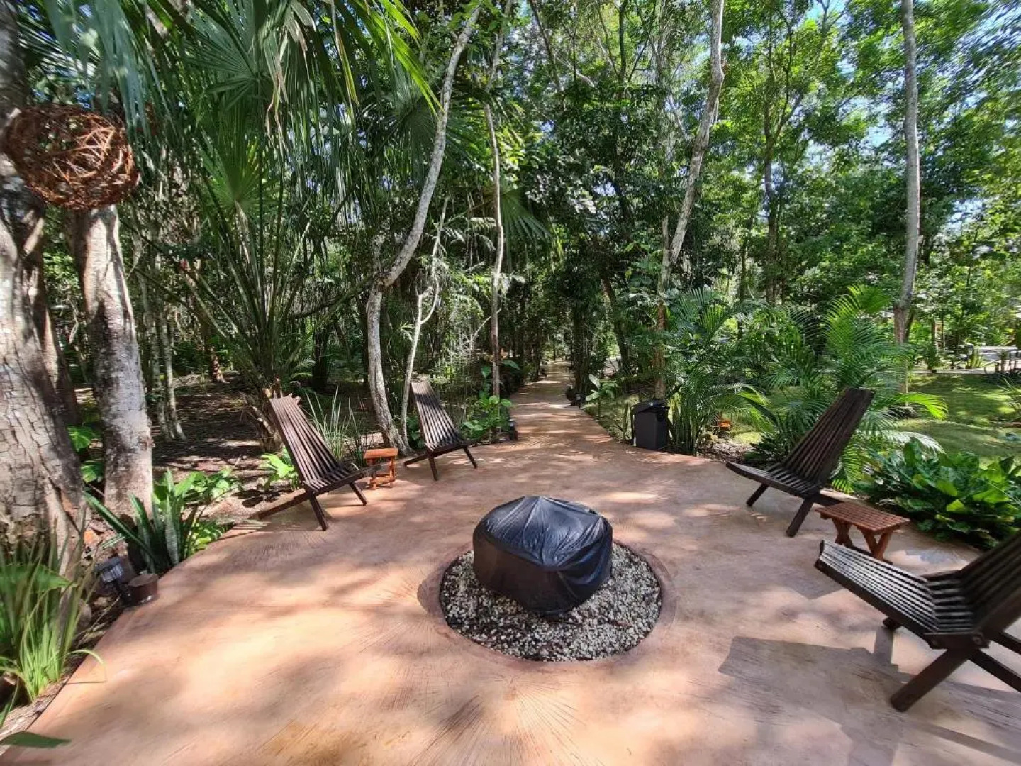 Secret Gardens Bacalar Suite 02 con alberca y bicicletas