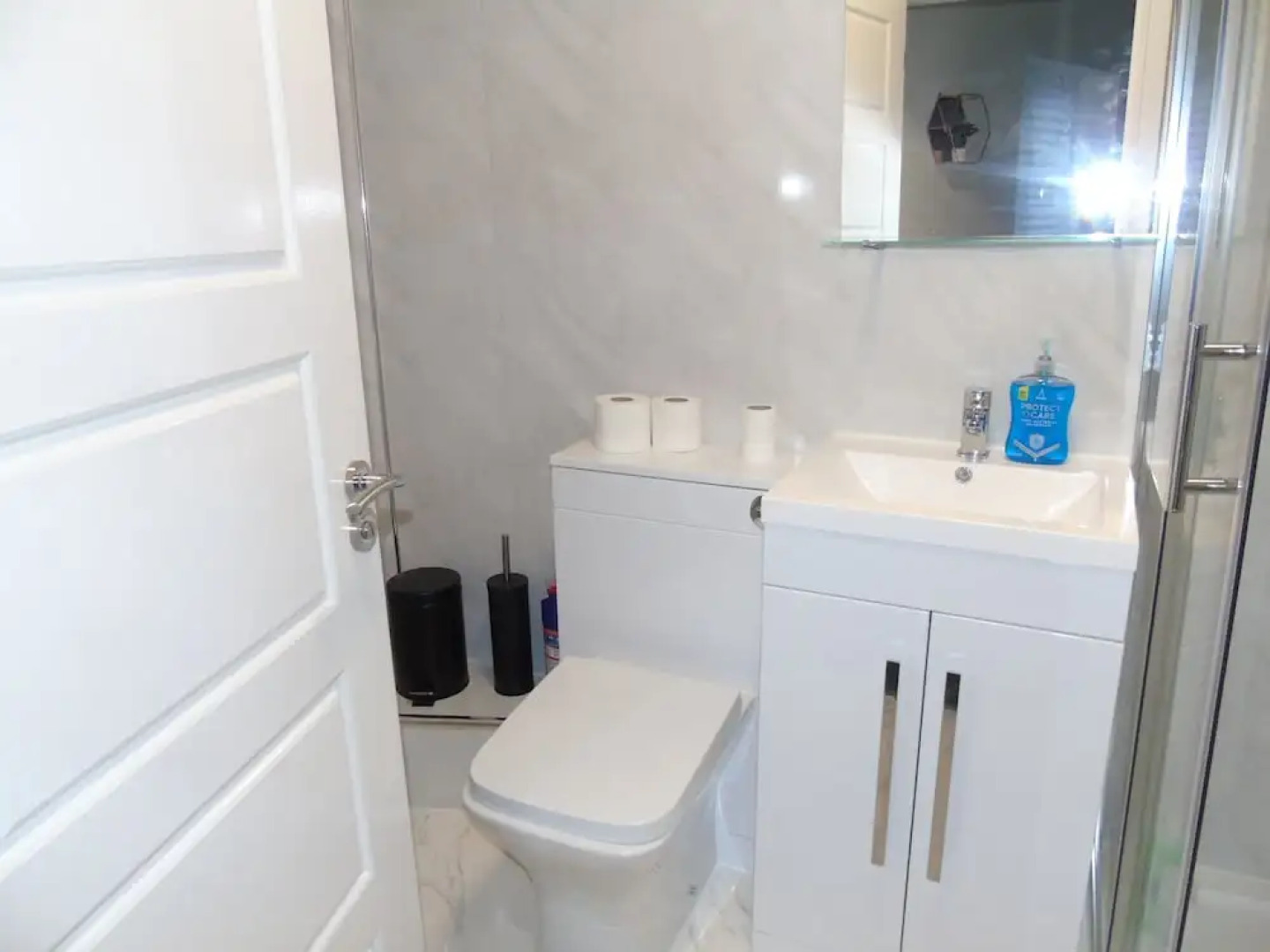 Captivating 1-bedroom Apartment in Bolton