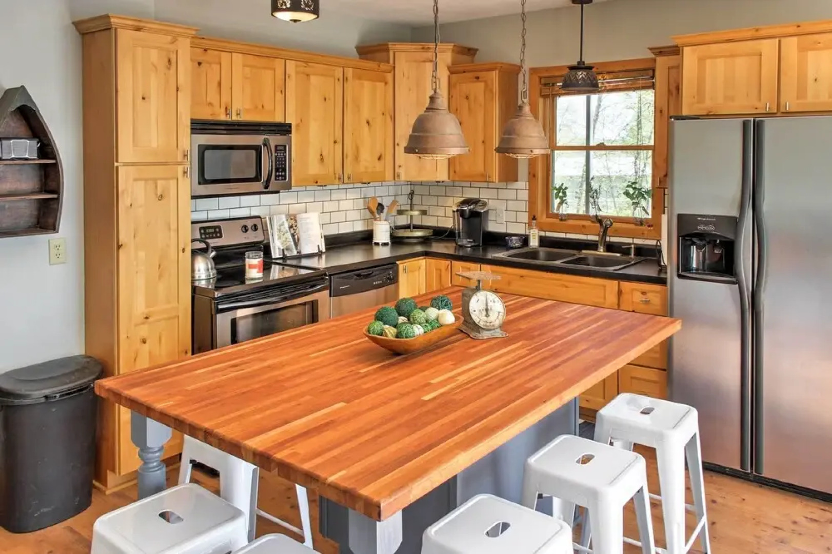 Spacious Pine Lake Home: Deck, Fire Pit + 3 Acres!