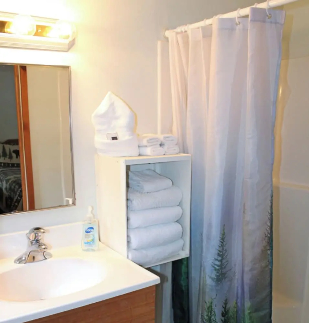 Luzerne Court Motel