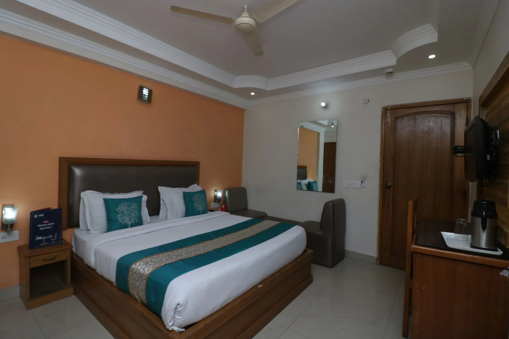 OYO 9978 Hotel Calista