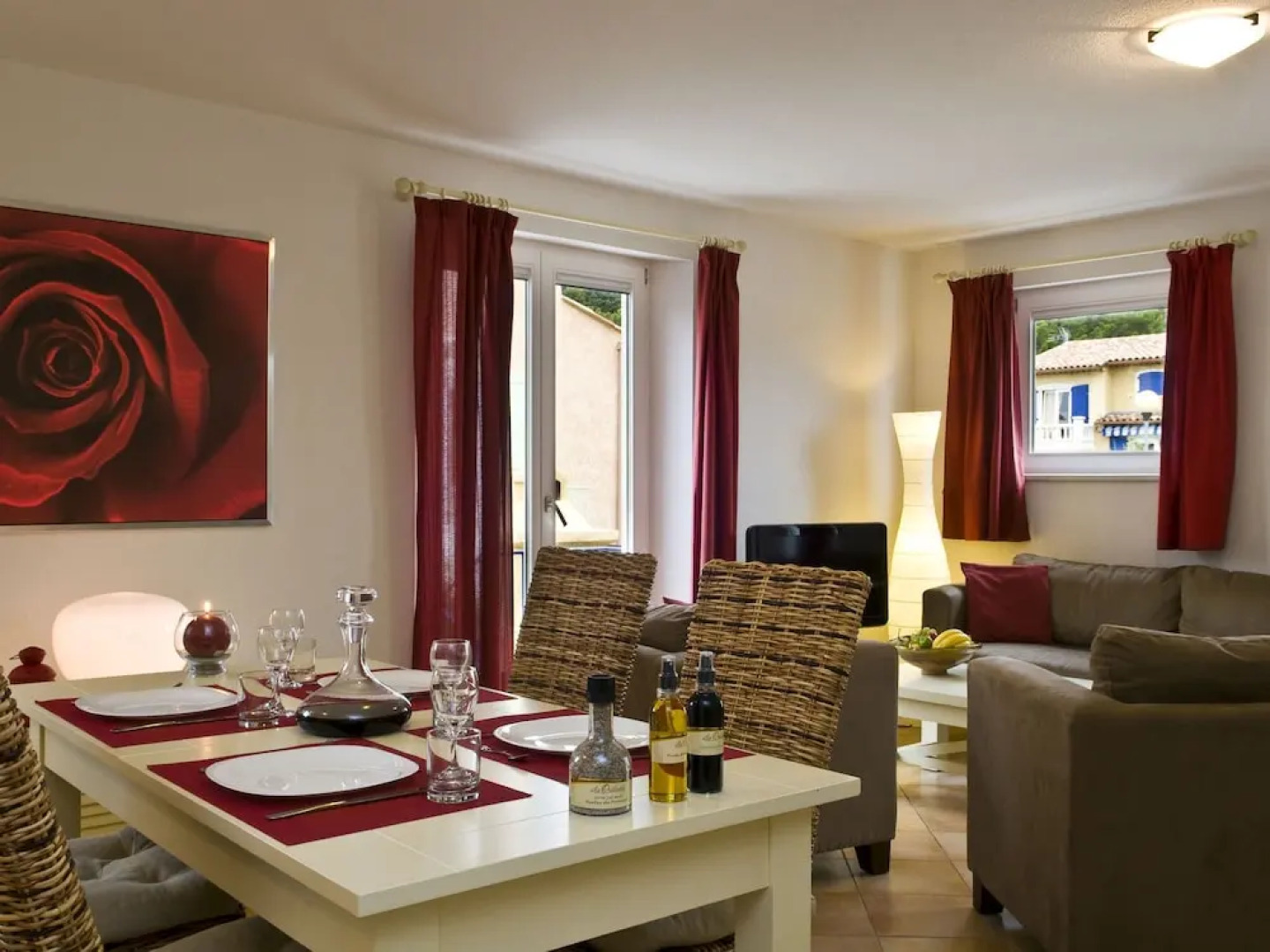 Luxurious Provencal Villa With AC, Near the Nice Vidauban