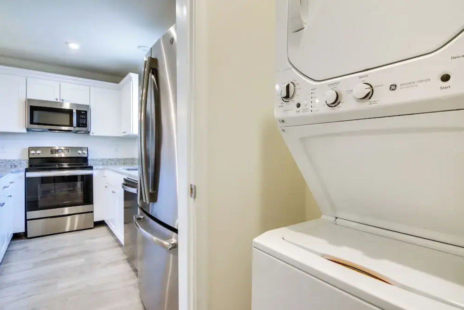 Community Pool Access: Rehoboth Beach Unit!