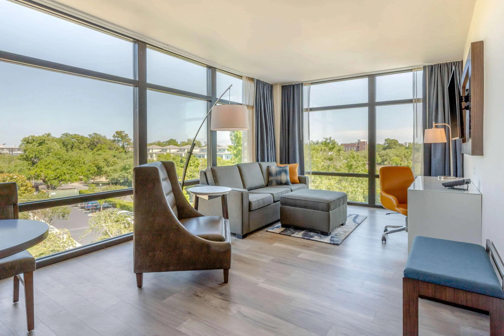 DoubleTree by Hilton Charleston Riverview