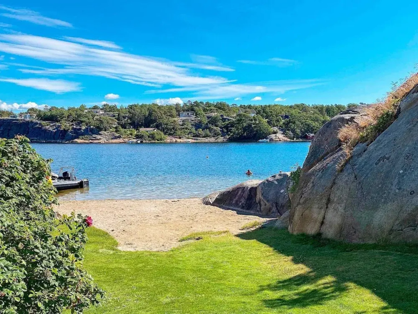 Serene Seaside Retreat in Vesteroy-by Traum