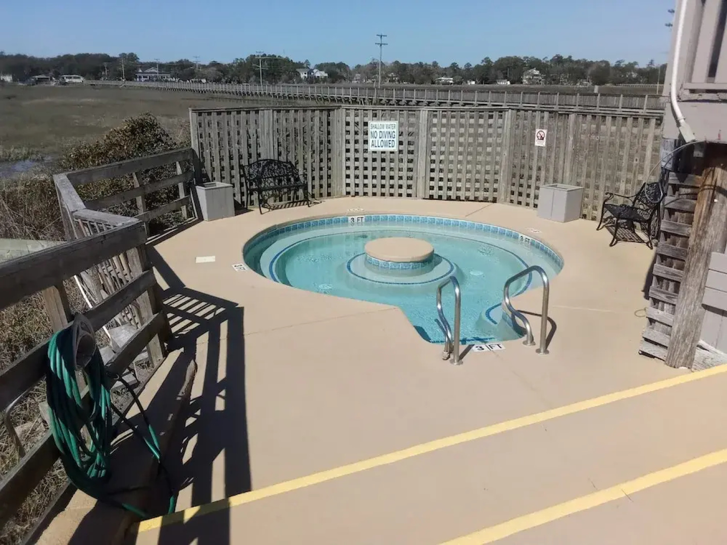 Taranova at Seawatch Inn