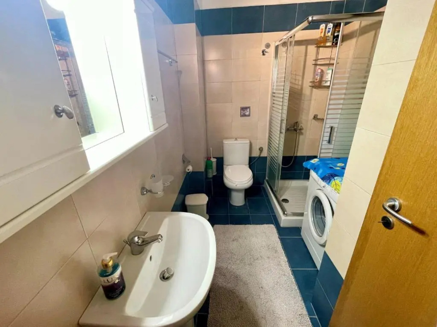 Luxury Flat in Neoi Poroi with Free Parking, 2' mins from the Beach!