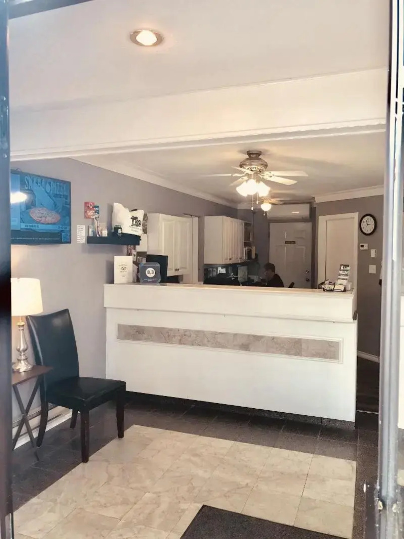 Tiki Shores Inn & Suites