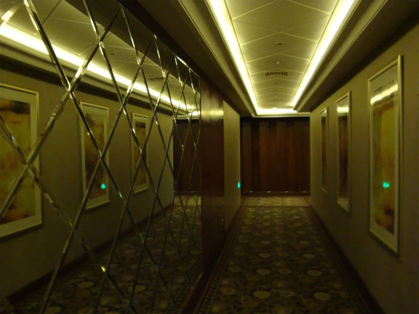 Wenjing International Hotel