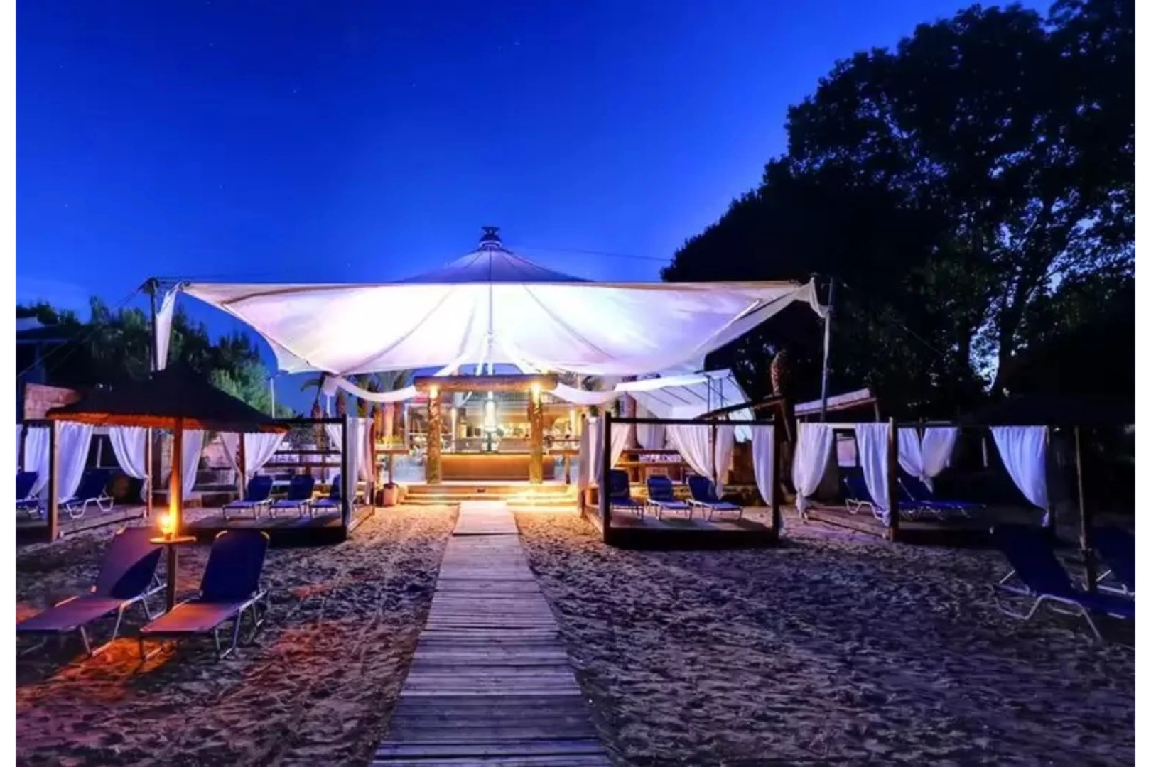 Island Beach Resort - Adults Only