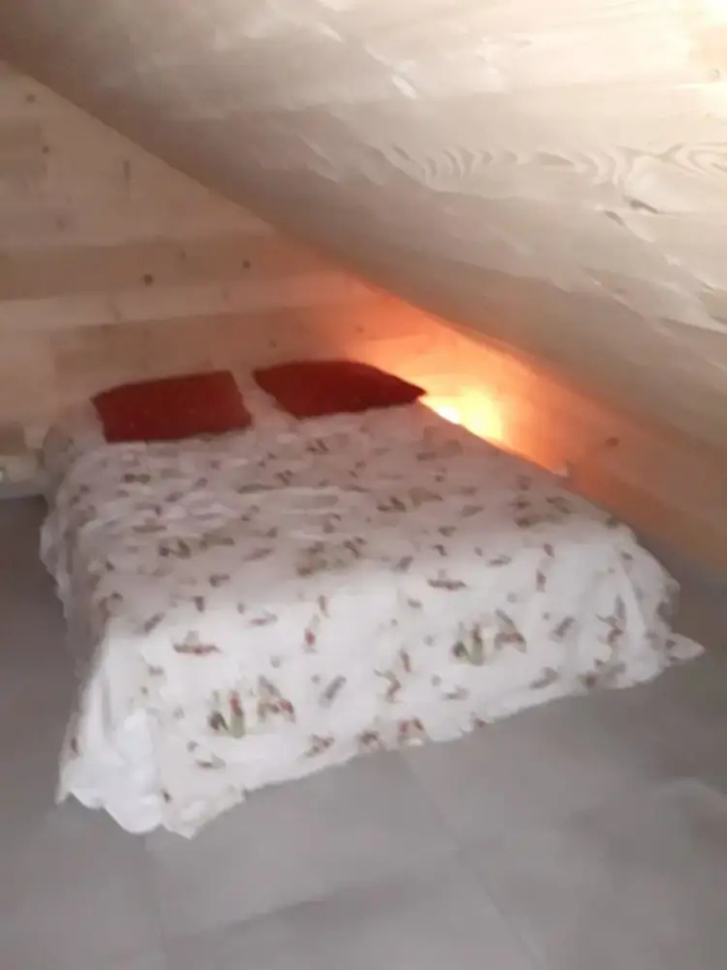 Studio in Saint-jean-d'arves, With Wonderful Mountain View, Furnished Garden and Wifi - 6 km From the Slopes