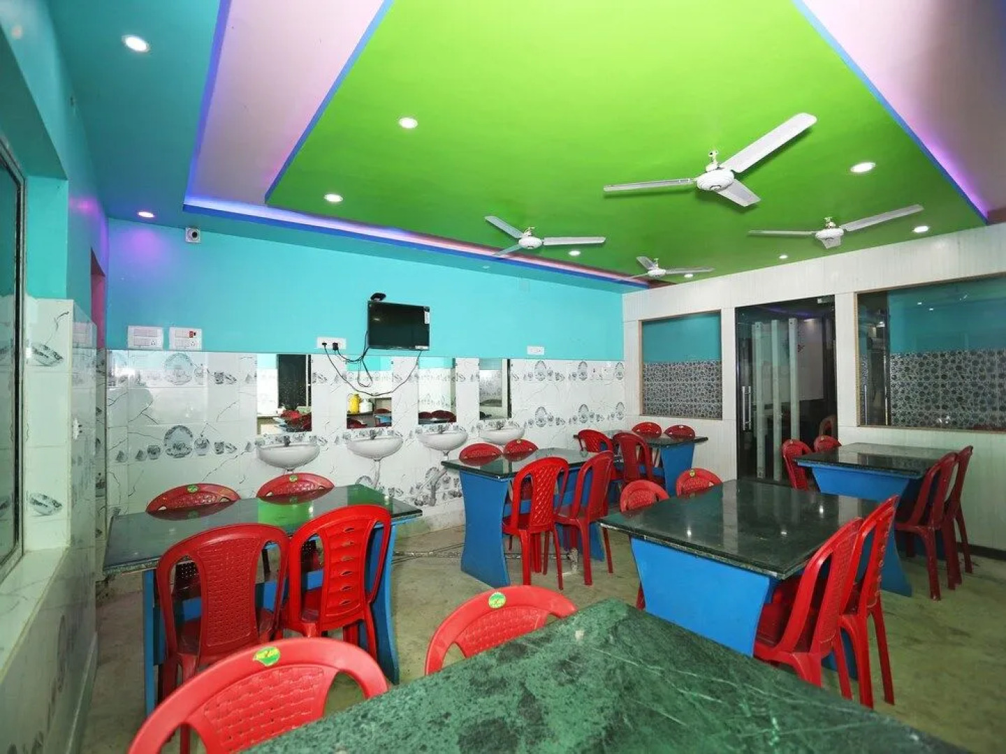 OYO 24642 Manorama Guest House