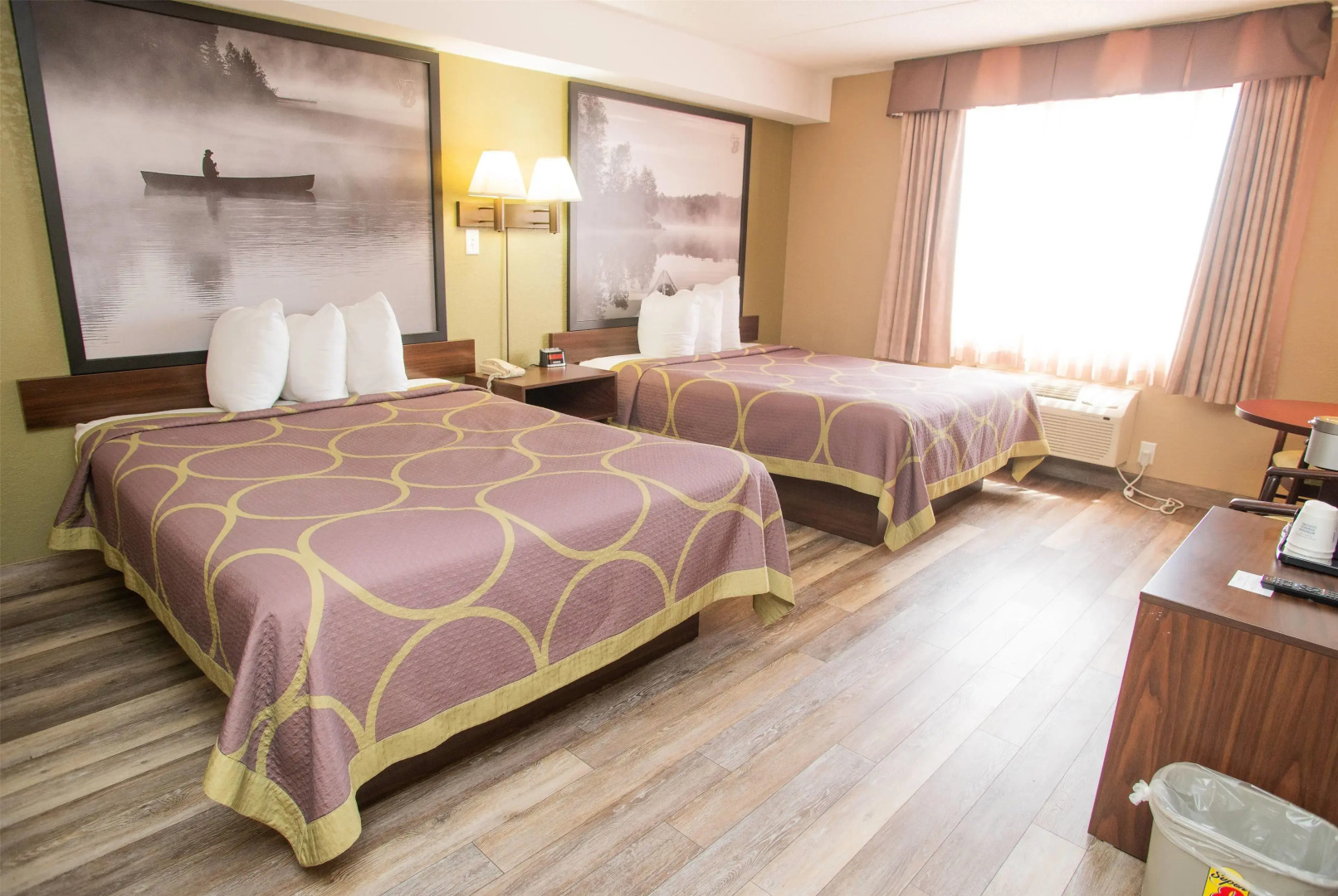 Super 8 by Wyndham Mississauga