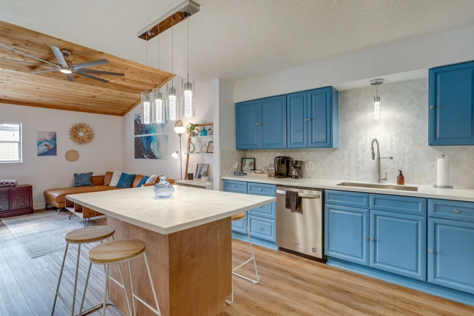 Breezy Cape Canaveral Townhome ~ 1 Mi to Beach!