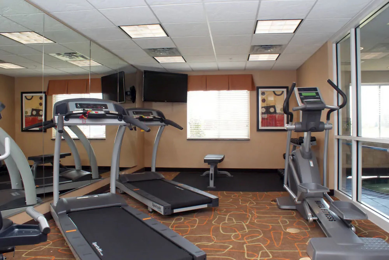 Holiday Inn Express & Suites Tulsa South Bixby