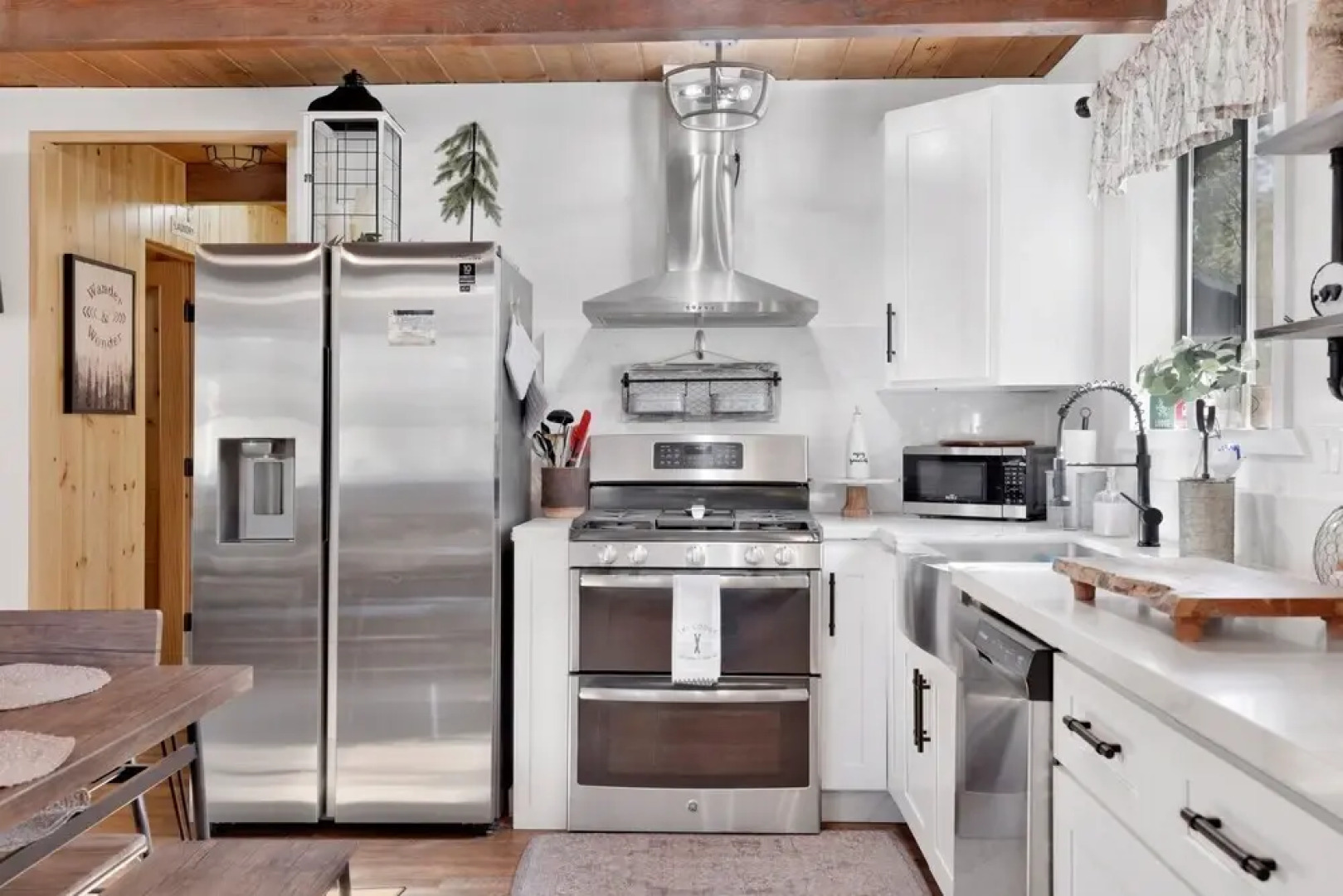 2144-pura Vida Bungalow 2 Bedroom Home by RedAwning