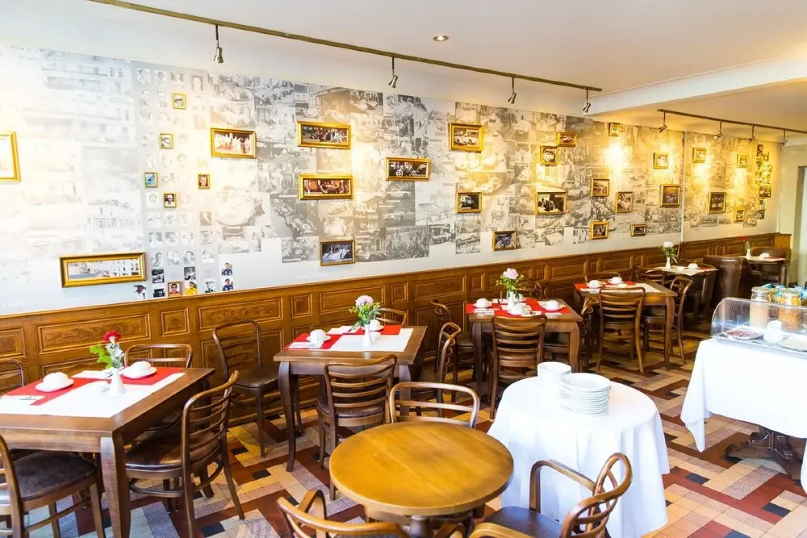 Logis Hotel De France