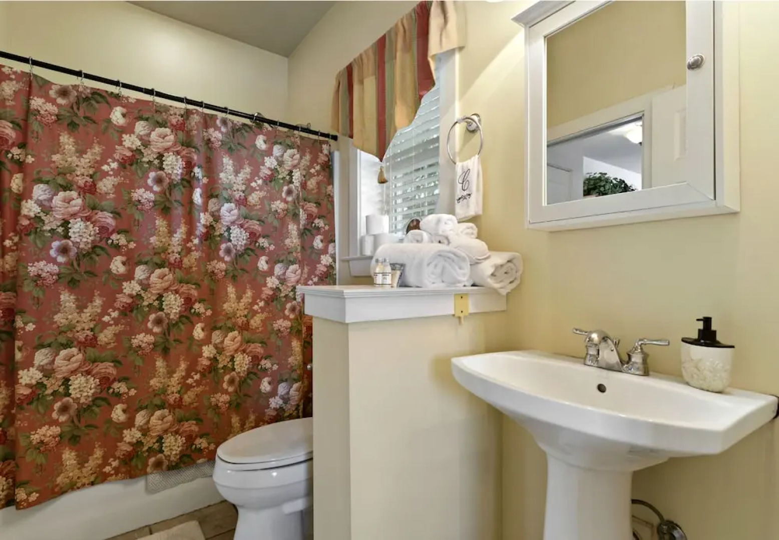 Carroll House Cottages