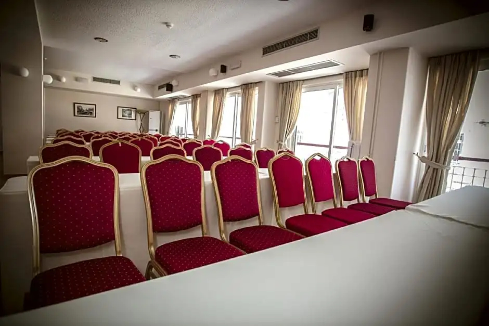 Hotel Cronos