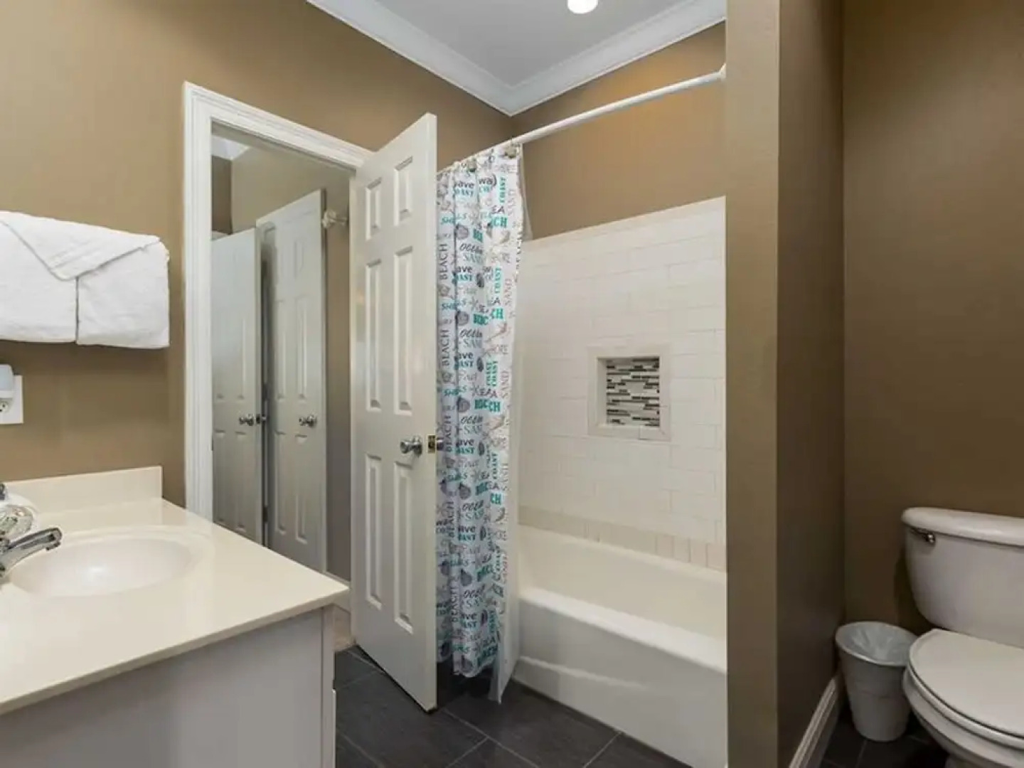 Beach Mouse East by Meyer Vacation Rentals