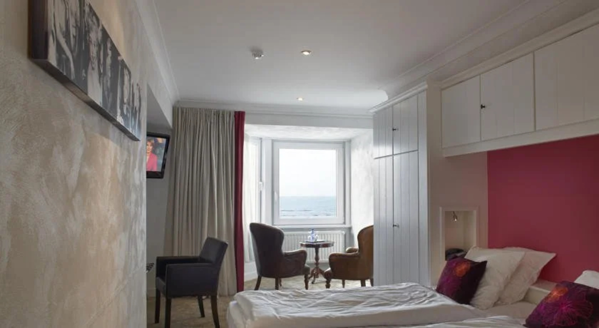 Beach Hotel - Auberge des Rois