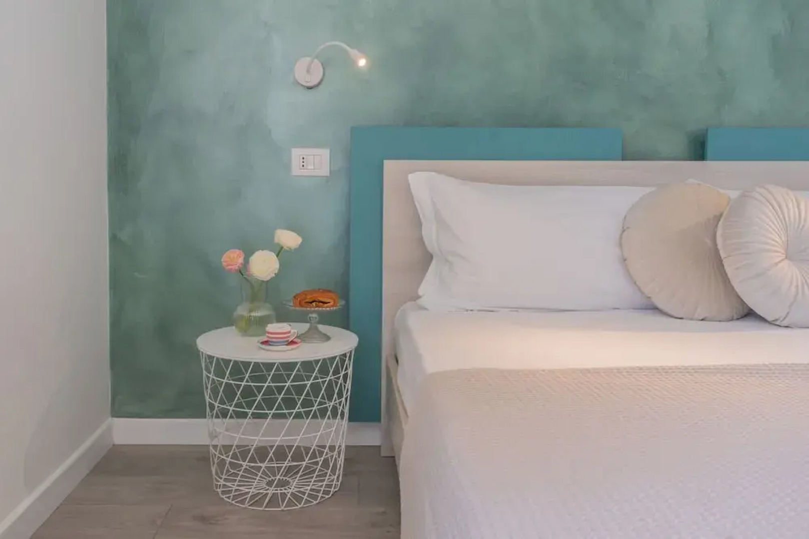 Blooms by the Lake by Rent all Como