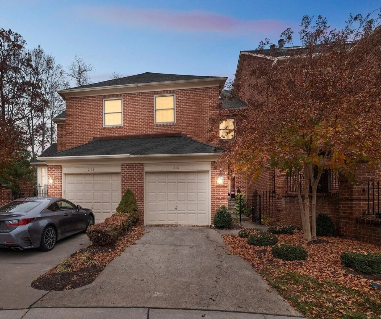 Beautiful Villa In The Heart Of Historic Downtown Bel Air! 3 Bedroom Villa by Redawning