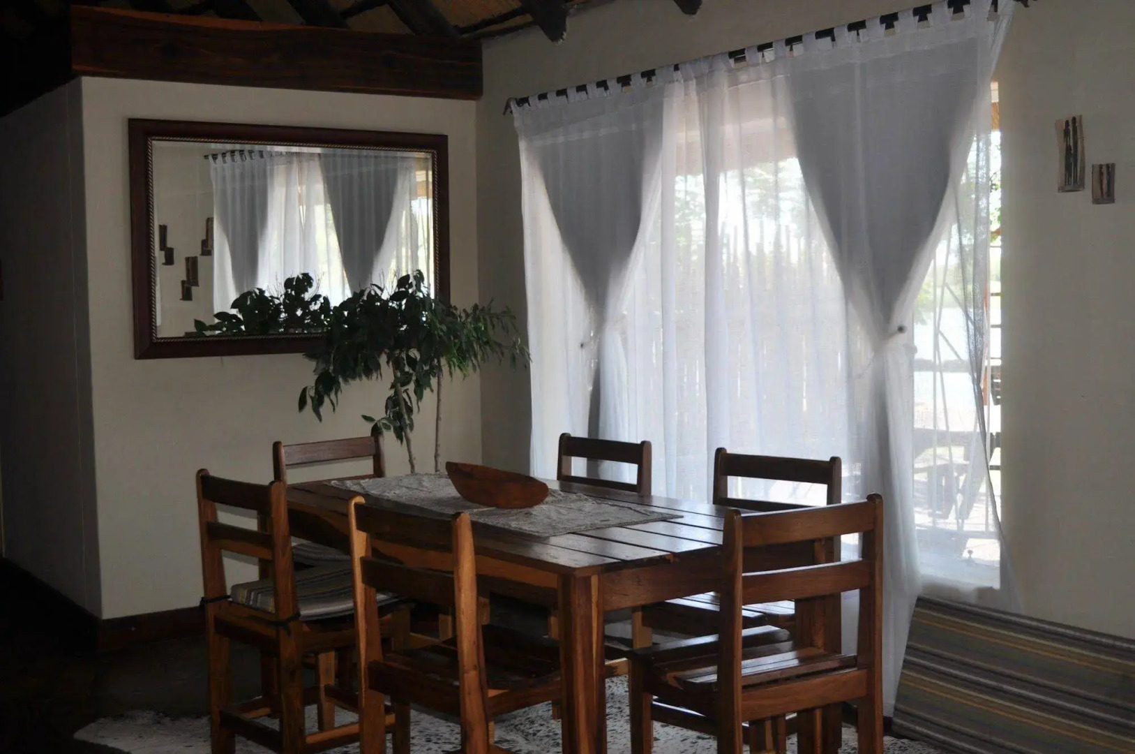 Hakusembe River Lodge