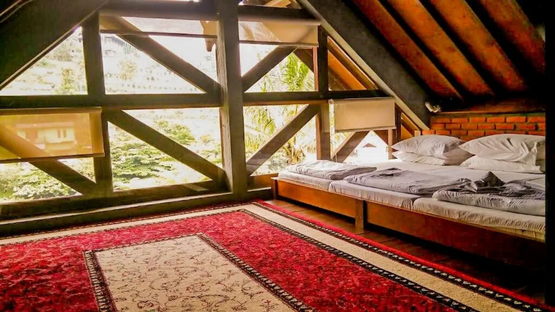 Rumah Stroberi Organic Farm and Lodge