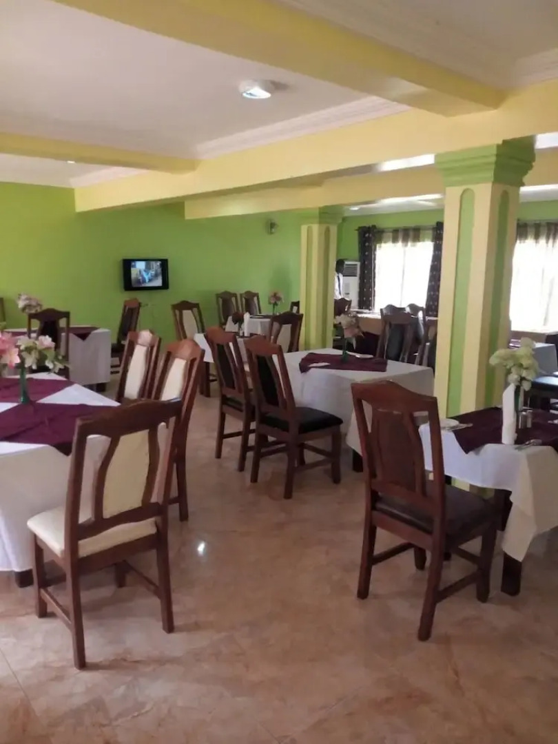 Kim Royal Hotel And Suites