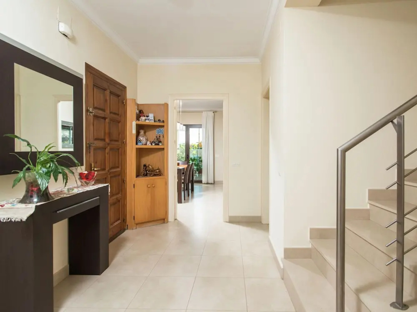 Beautiful Detached Holiday Home With Swimming Pool and Garden Near the Coast