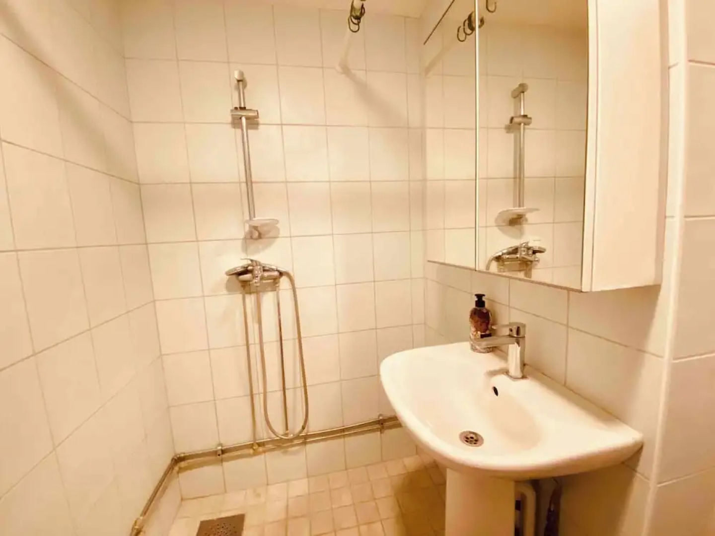 Bjurvik's Villa - Flat 2 - Business Customers Only