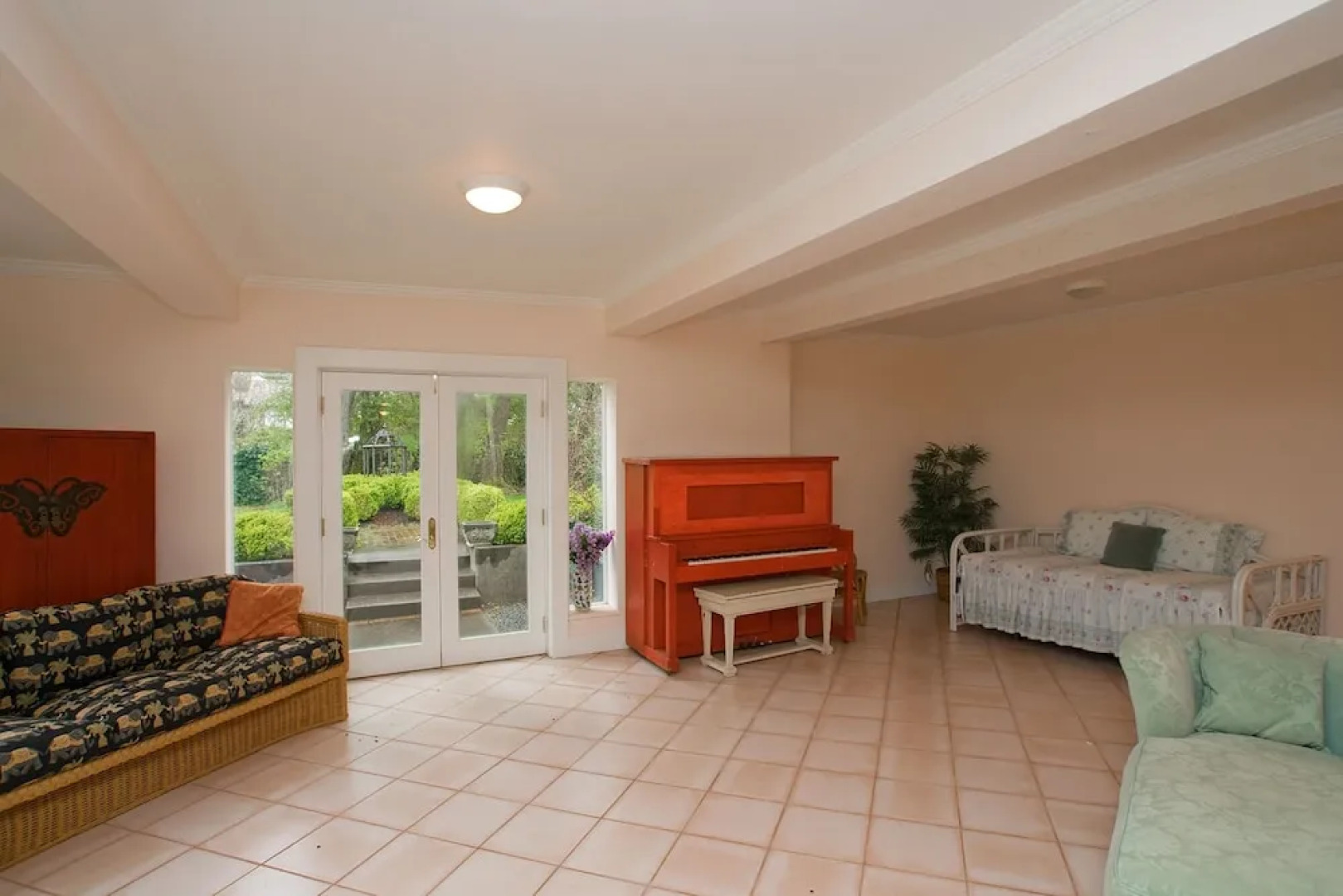 Pacific Way Villa 4 Br home by RedAwning