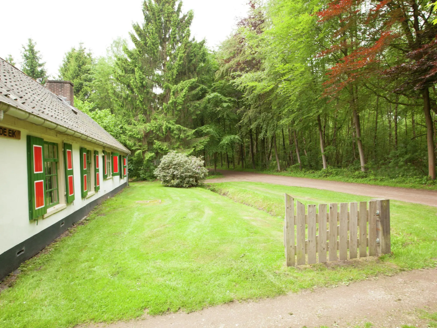 Serene Holiday Home in Baarn with Private Garden