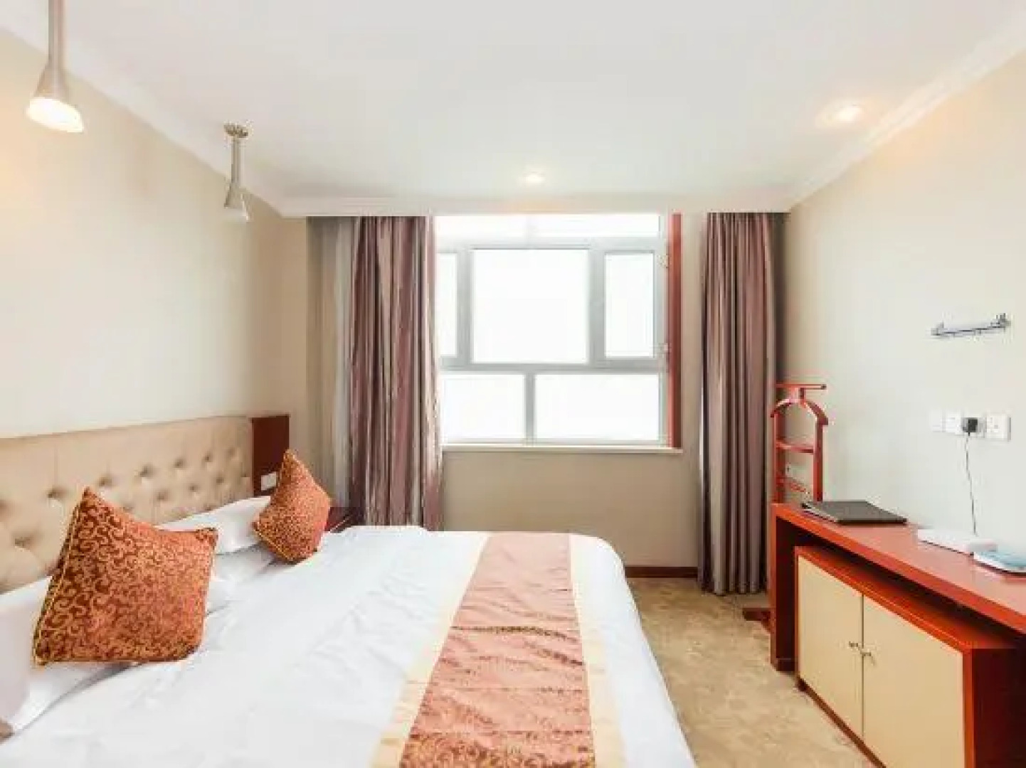 Langang Business Hotel