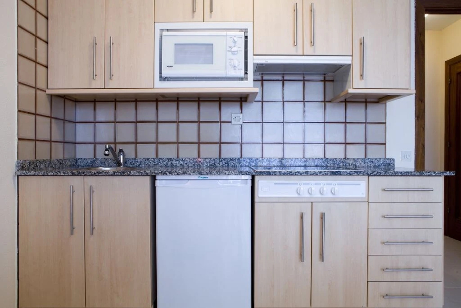 Los Arces de Isla Hotel & Apartamentos