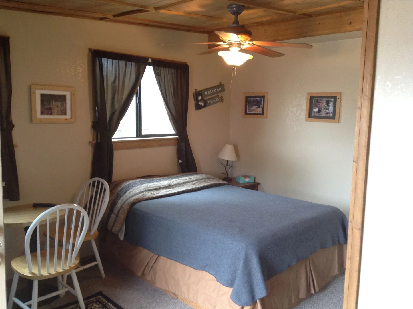 Rainbow's End Resort on Rainbow Lake