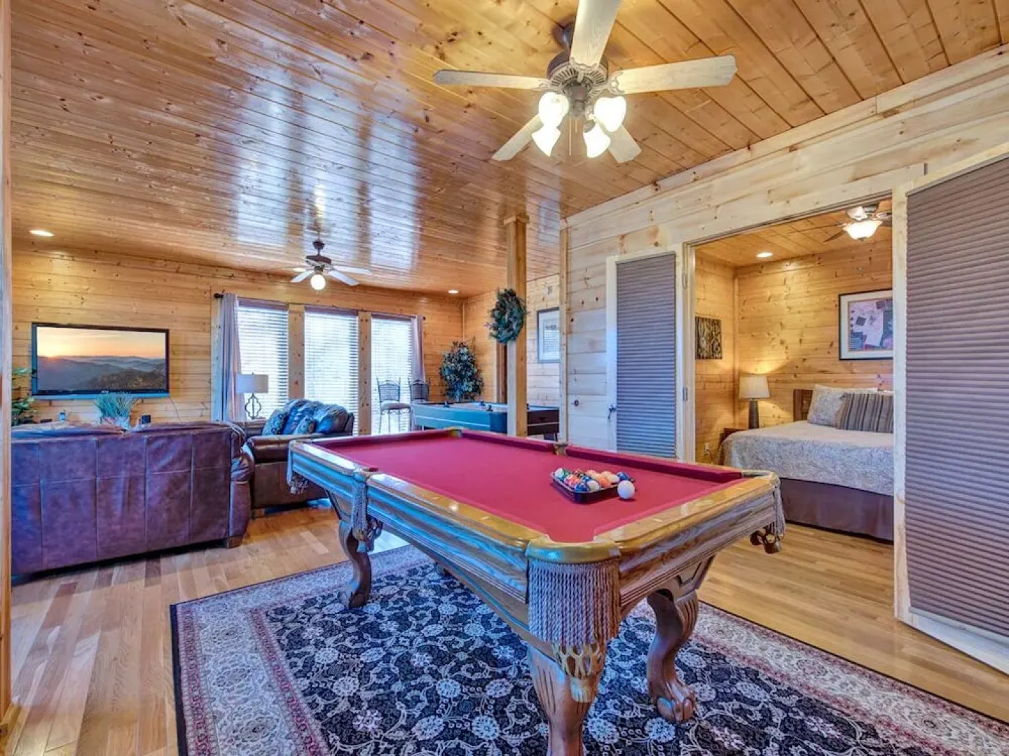 Bella Yani - Three Bedroom Cabin