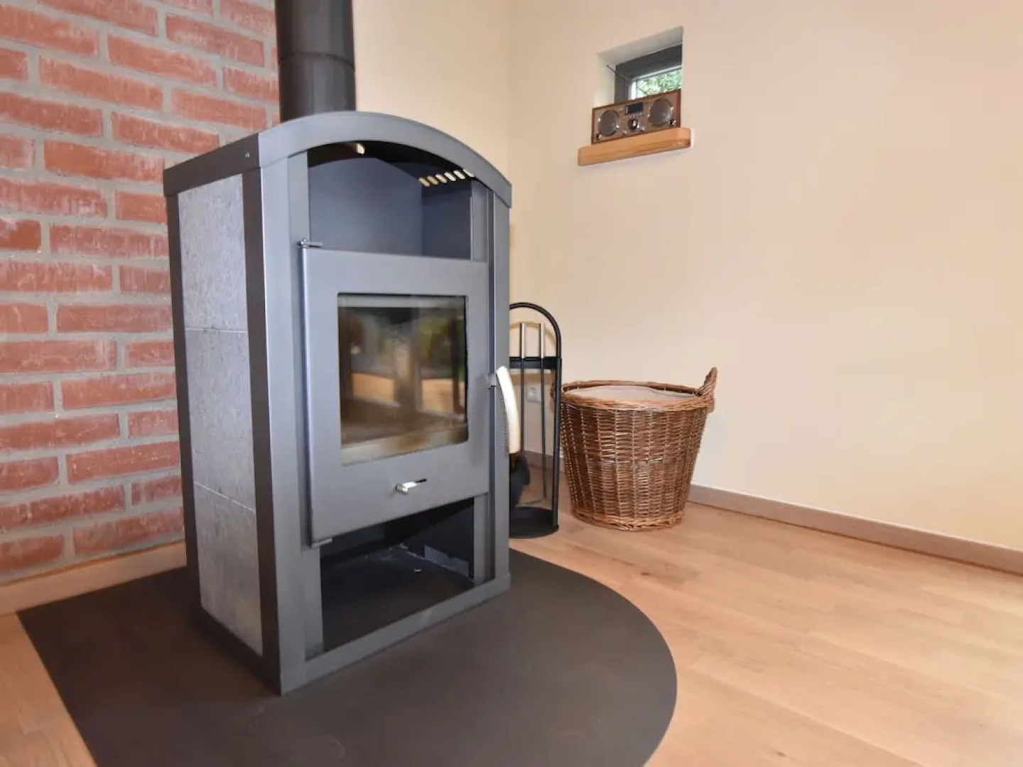 Vintage Apartment with Garden in Steffenshagen