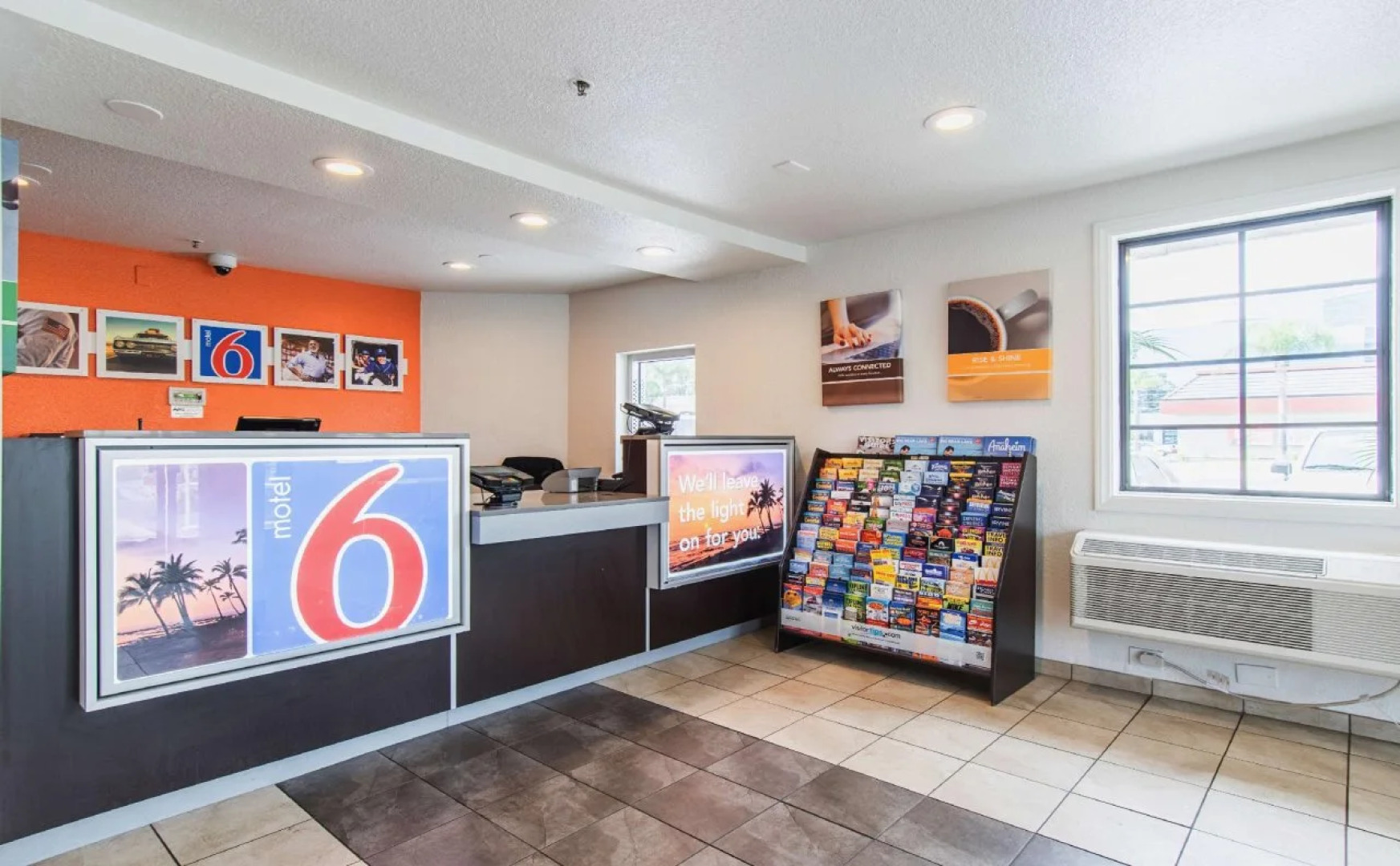 Motel 6 Buena Park, CA - Knotts Berry Farm - Disneyland