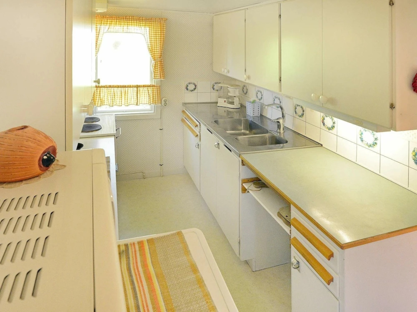 4 person holiday home in HAMMAR