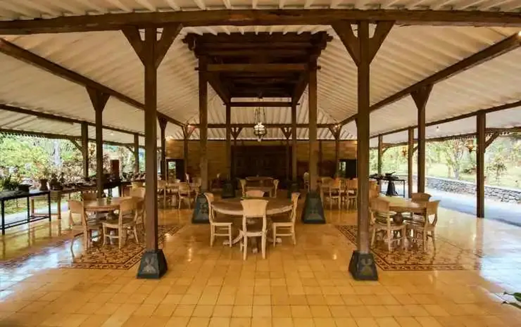 Tlogo Resort & Goa Rong View