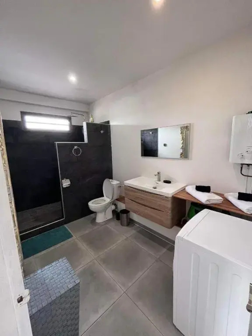 2 accomodations -Studio du Manoir -Le Manoir