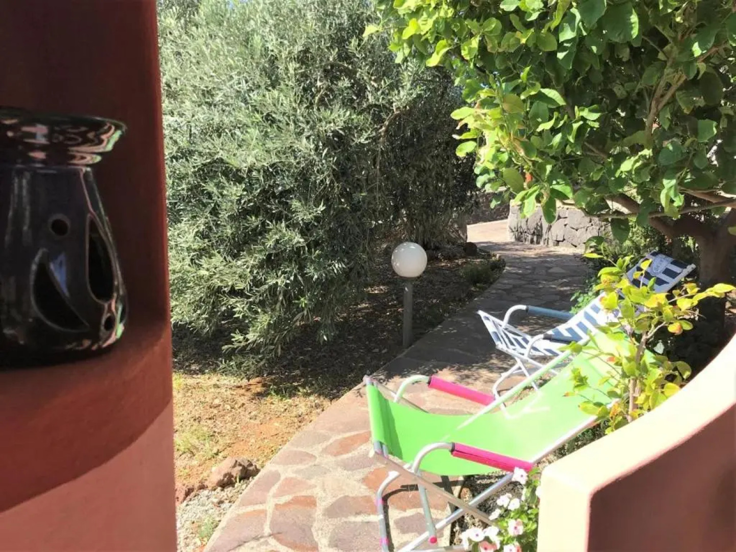 Case Il Mandorlo - immersi nella natura e terrazzi vista mare